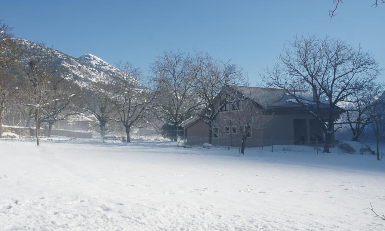 Chalet Coquelicot Kalavryta Exterior foto